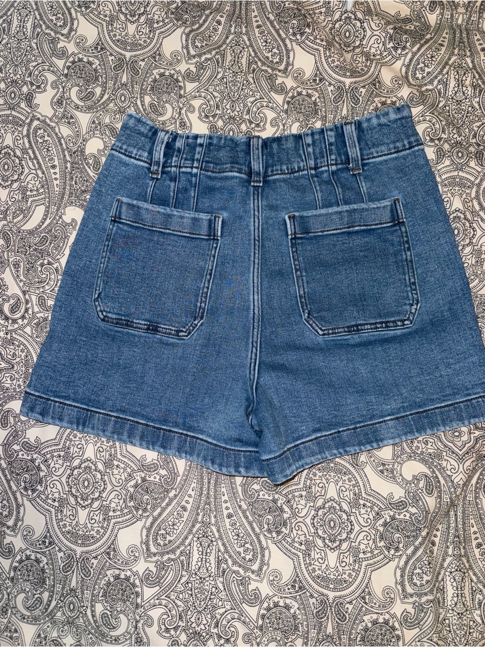 LC Lauren Conrad Faded Blue Denim High Waisted Shorts with Patch Pockets - Picture 2 of 8